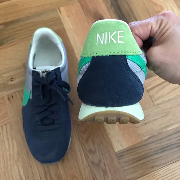 Nike Sneakers - Picture 5 of 5